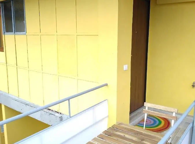 Oda ve Kahvaltı Bassa